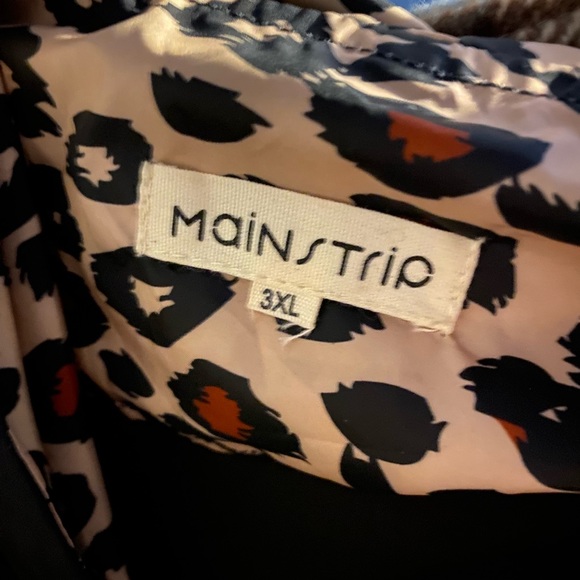 Half zip windbreaker - Picture 4 of 4